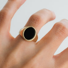 Load image into Gallery viewer, Vintage Onyx Signet Ring