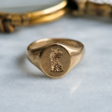Load image into Gallery viewer, Vintage Griffin Intaglio Signet Ring