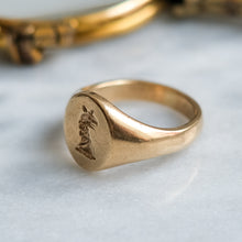 Load image into Gallery viewer, Vintage Griffin Intaglio Signet Ring