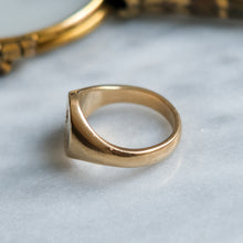 Load image into Gallery viewer, Vintage Griffin Intaglio Signet Ring