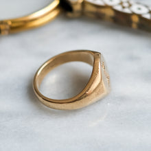 Load image into Gallery viewer, Vintage Griffin Intaglio Signet Ring