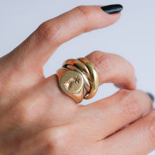 Load image into Gallery viewer, Vintage Griffin Intaglio Signet Ring