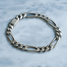 Load image into Gallery viewer, Vintage Silver 8.5 inch Figaro Link Bracelet