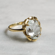 Load image into Gallery viewer, Vintage 14K Yellow Gold Aquamarine Ring
