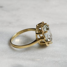 Load image into Gallery viewer, Vintage 14K Yellow Gold Aquamarine Ring