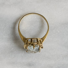 Load image into Gallery viewer, Vintage 14K Yellow Gold Aquamarine Ring