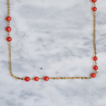 Load image into Gallery viewer, Vintage 18K Yellow Gold Coral Station Chain