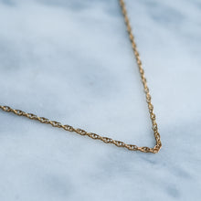 Load image into Gallery viewer, Vintage 20 Inch Delicate Rope-Link Chain