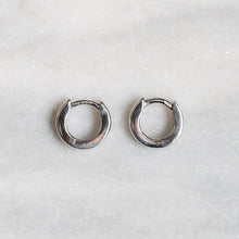Load image into Gallery viewer, Vintage 9K White Gold Huggy Earrings