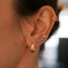 Load image into Gallery viewer, Vintage 9K Yellow Gold Peridot Stud Earrings