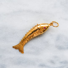 Load image into Gallery viewer, Vintage 22K Yellow Gold Articulated Fish Pendant