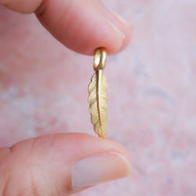 Load image into Gallery viewer, Vintage Feather Pendant