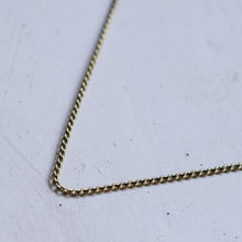 Load image into Gallery viewer, Vintage 23 inch Curb-Link Chain