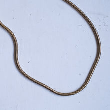 Load image into Gallery viewer, 18 Inch Vintage Retro 1950s Snake Chain