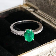 Load image into Gallery viewer, Vintage Oval Emerald and Diamond Ring