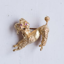 Load image into Gallery viewer, Vintage Retro Playful Poodle Brooch