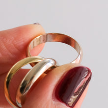 Load image into Gallery viewer, Vintage Estate 18K Gold Cartier Trinity Ring