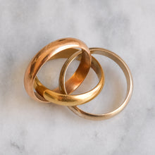 Load image into Gallery viewer, Vintage Estate 18K Gold Cartier Trinity Ring