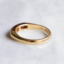 Load image into Gallery viewer, Vintage 18K Yellow Gold Channel Set Diamond Ruby Ring