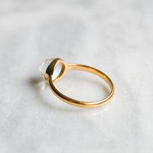 Load image into Gallery viewer, Antique Edwardian 18K Yellow Gold Moonstone Ring