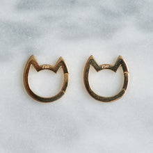 Load image into Gallery viewer, 18K Yellow Gold Eye of the Cat Plain Cat Connector