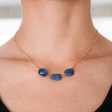 Load image into Gallery viewer, Vintage 18K Yellow Gold 3-Stone Sapphire Necklace