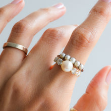 Load image into Gallery viewer, Vintage Half-Loop 5-Stone Pearl Ring