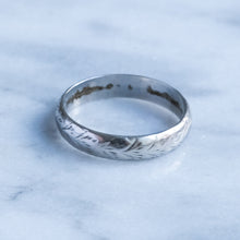 Load image into Gallery viewer, Vintage Art Deco Platinum Band with Engraved Foliate Decoration
