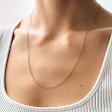 Load image into Gallery viewer, Antique 21 inch 10K Rose Gold Cable-Link Chain