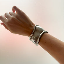 Load image into Gallery viewer, Vintage Elsa Peretti Bone Cuff by T&Co. (Small)