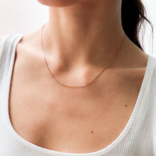 Load image into Gallery viewer, Antique 17 inch Curb-Link Chain