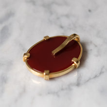 Load image into Gallery viewer, 18K Yellow Gold Carved Agate Cat Cameo Pendant