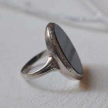 Load image into Gallery viewer, Art Deco 14K White Gold Onyx Ring Size US 3.75 / UK H
