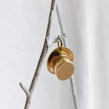 Load image into Gallery viewer, Vintage 14K Yellow Gold Top Hat Charm