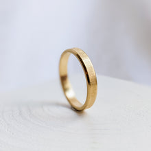 Load image into Gallery viewer, 18K Yellow Gold Textured Band in size US 6.5 / UK M.5