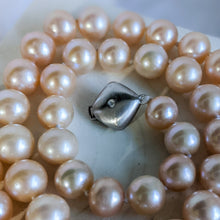 Load image into Gallery viewer, 14 inch 14K White Gold Pink Freshwater Cultured Pearl Strand