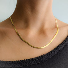 Load image into Gallery viewer, 18.5 inch 14K Yellow Gold Herringbone Chain