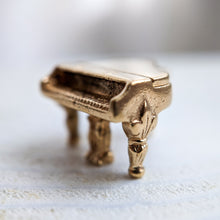 Load image into Gallery viewer, 14K Yellow Gold Baby Grand Piano Charm