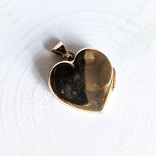 Load image into Gallery viewer, 9K Yellow Gold Heart Shaped Four Leaf Clover Locket