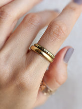 Load image into Gallery viewer, 14K Yellow Gold Plain Stacking Band Size US 8 / UK P.5