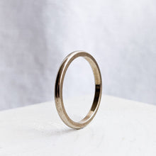 Load image into Gallery viewer, 14K White Gold Coronation Stacking Band Size US 7 / N.5