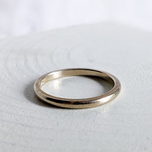 Load image into Gallery viewer, 14K White Gold Coronation Stacking Band Size US 7 / N.5