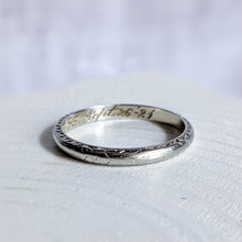 Load image into Gallery viewer, 18K White Gold Etched Belais Band Size US 6.5 / UK M.5