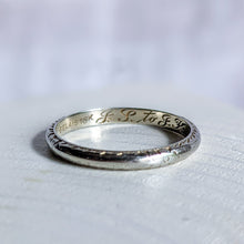 Load image into Gallery viewer, 18K White Gold Etched Belais Band Size US 6.5 / UK M.5