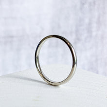 Load image into Gallery viewer, 14K White Gold Plain ArtCarved Band Size US 6.75 / UK N