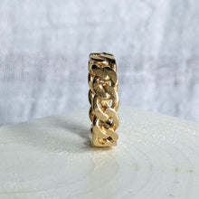 Load image into Gallery viewer, 18K Yellow Gold Curb-Link Ring Size UK K.5 / US 5.5