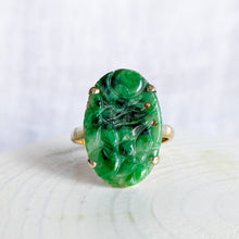 Load image into Gallery viewer, Art Deco 18K Yellow Gold Hand Carved Jade Ring US 8.75 / UK R