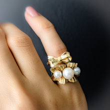 Load image into Gallery viewer, Vintage 14K Yellow Gold 3 Pearl Ring US 3.75 / UK H