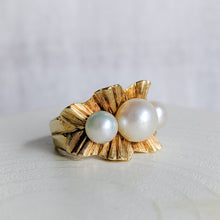 Load image into Gallery viewer, Vintage 14K Yellow Gold 3 Pearl Ring US 3.75 / UK H