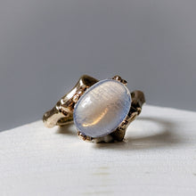 Load image into Gallery viewer, Vintage 10K Yellow Gold Moonstone Bypass Ring US 3.5 / UK G